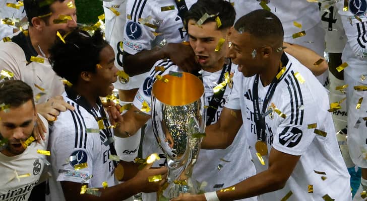 تتويج ريال مدريد بكأس السوبر الأوروبي