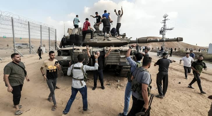 اللحظات الأولى لطوفان الأقصى