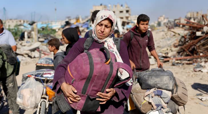 نازحون فلسطينيون نازحون من العمليات العسكرية "الإسرائيلية" في بيت لاهيا شمال قطاع غزة