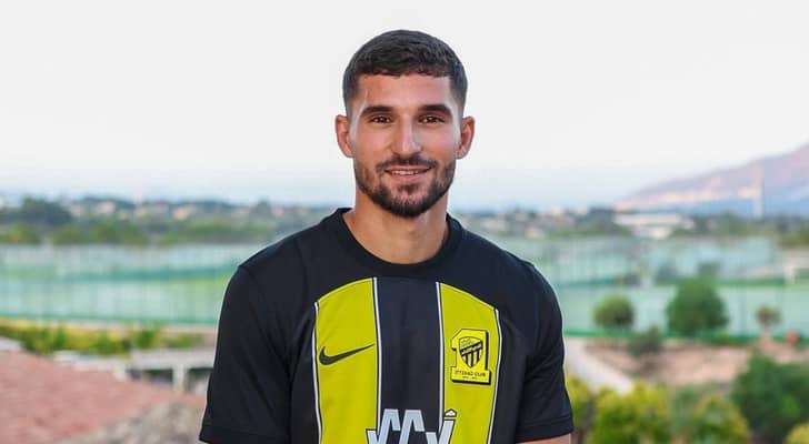 حسام عوار نجم نادي الاتحاد السعودي