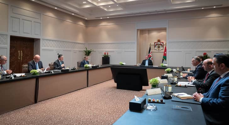 الملك يؤكد أهمية تعزيز مساهمة قطاع الصناعات الغذائية في الاقتصاد الوطني
