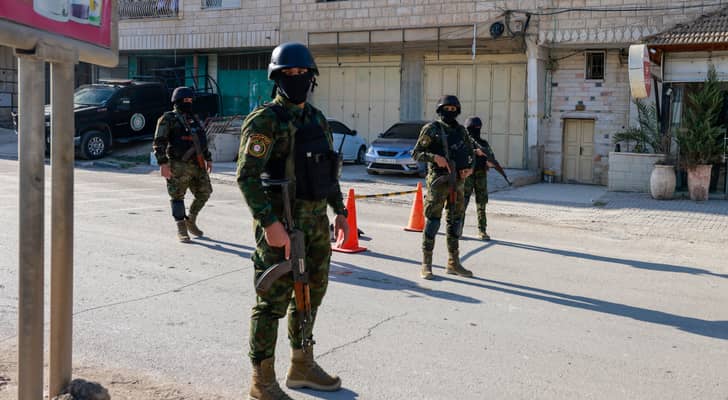 عناصر من جهاز السلطة الفلسطينية في مدينة جنين