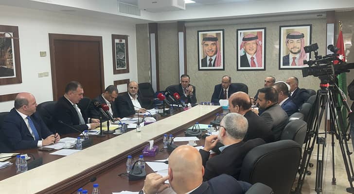 إجتماع لجان