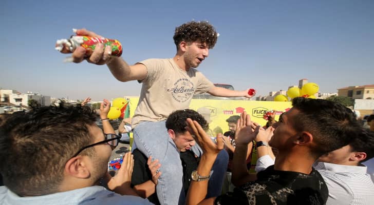 احتفالات طلبة التوجيهي - أرشيفية