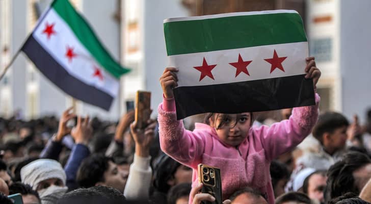 جانب من احتفال السوريين بسقوط نظام بشار الأسد
