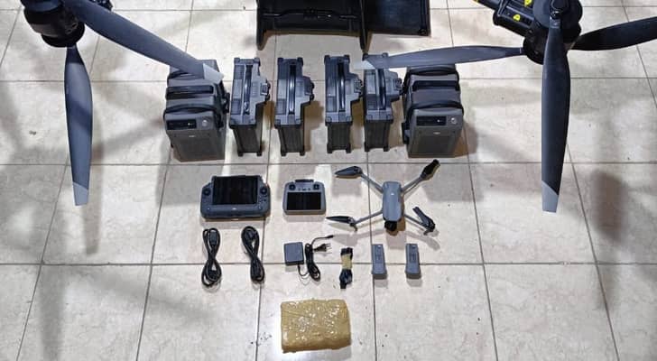 احباط محاولة تهريب مواد مخدرة بواسطة طائرة مسيرة