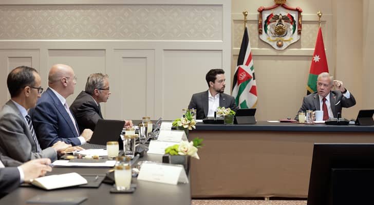 الملك يجتمع لمتابعة البرنامج التنفيذي لرؤية التحديث الاقتصادي