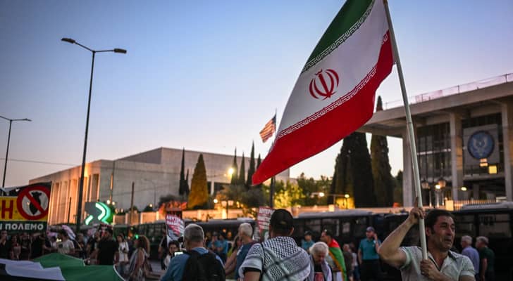 احتفالات إيران بوقف الحرب