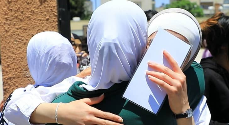 طالبات ثانوية عامة