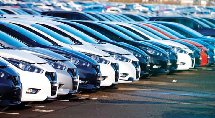 السيارات المستوردة - تعبيرية