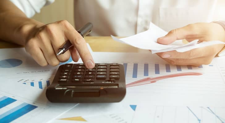 ضريبة الدخل تحذر من التلاعب بالفوترة الإلكترونية وتؤكد على الالتزام بالقوانين