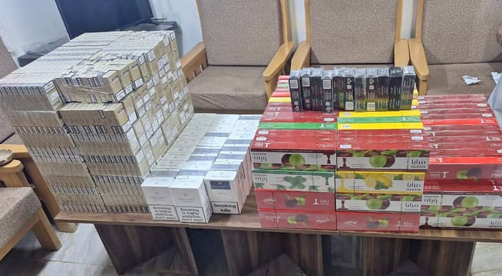 الجمارك تضبط 30 ألف عبوة “جوس تدخين”