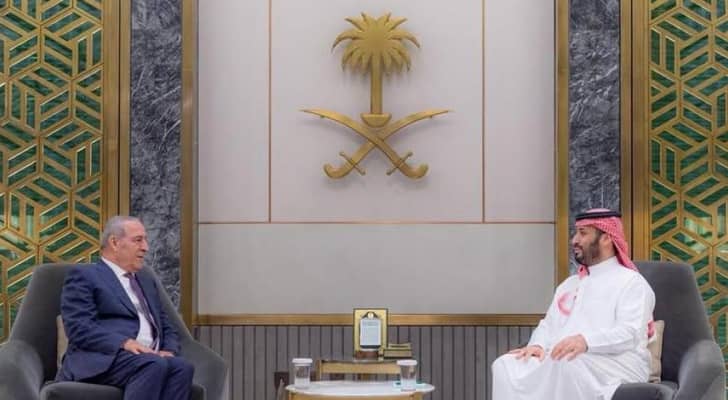 حسين الشيخ يبحث مع ولي العهد السعودي