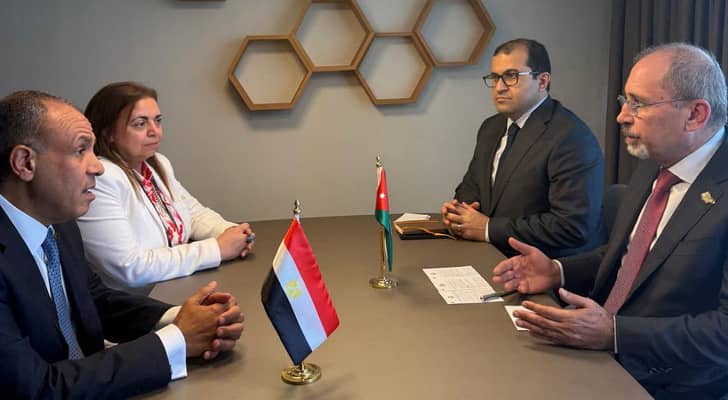 أيمن الصفدي ووزير الخارجية والهجرة وشؤون المصريين بالخارج د. بدر عبدالعاطي