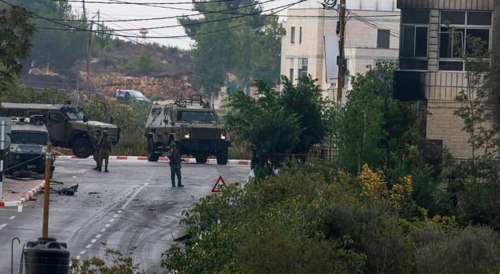 الاحتلال الإسرائيلي يشن عملية في قرية سردا بالضفة الغربية المحتلة، قرب رام الله