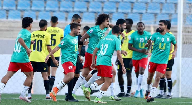 لاعبو الوحدات يحتفلون بهدف