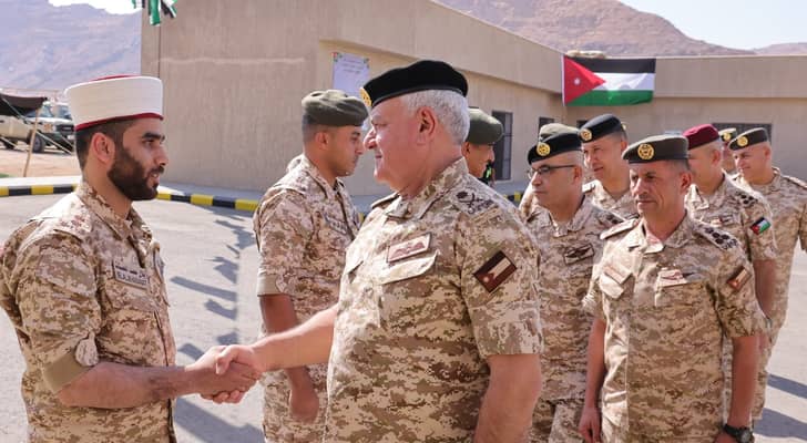 اللواء الركن الحنيطي يتفقد كتيبة حرس الحدود/2 الملكية ويطلع على الجاهزية القتالية