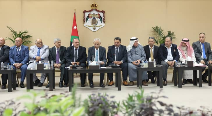رئيس الديوان الملكي يلتقي أكثر من (200) شخصية من أبناء غزة المقيمين بالأردن