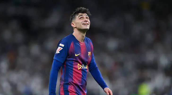 لاعب برشلونة بيدري