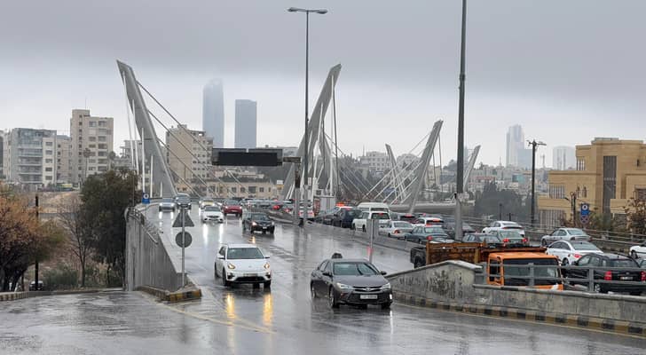 هطول الامطار في العاصمة عمان