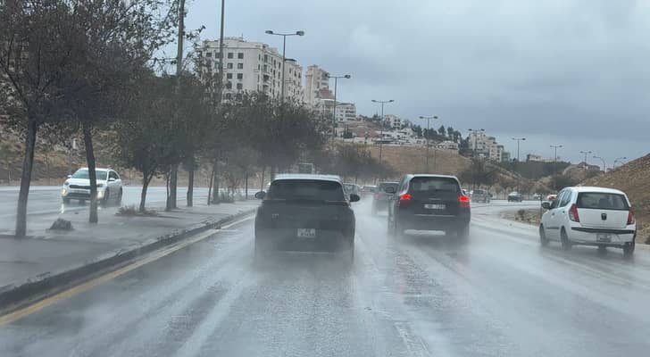 شوارع العاصمة عمان في فصل الشتاء