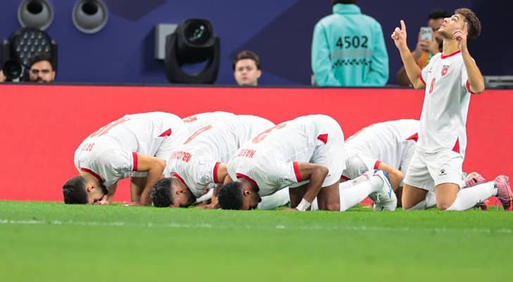 احتفال منتخب النشامى