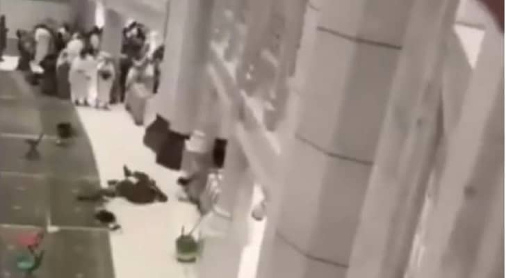 سقوط شخص من الأدوار العلوية للمسجد الحرام