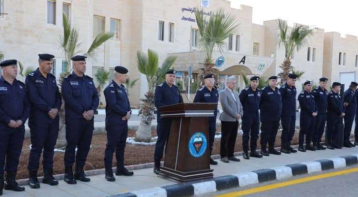 مدير الأمن العام يزور المعهد المروري الأردني