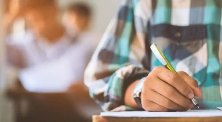 تقديم مبحث اللغة العربية