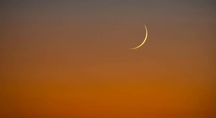 تحري هلال شهر رمضان المبارك