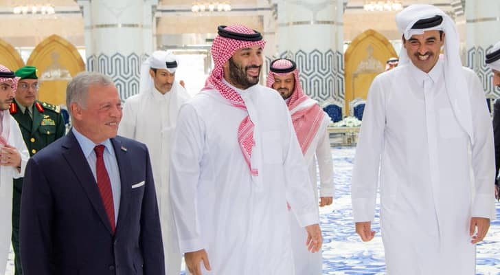 الملك عبداللة الثاني و أمير قطر وولي العهد السعودي