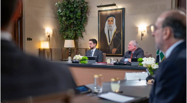 الملك يلتقي أعضاء اللجنة المتخصصة لمتابعة تطوير الجهاز القضائي