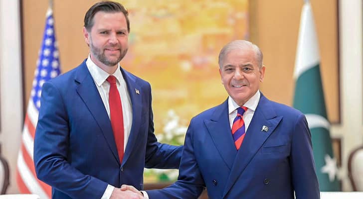خلال استقبال الوفد الأمريكي من قبل رئيس الوزراء الباكستاني