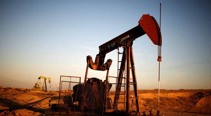 آلة استخراج النفط