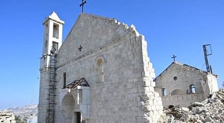 قوات الاحتلال تهدم ديرا في لبنان