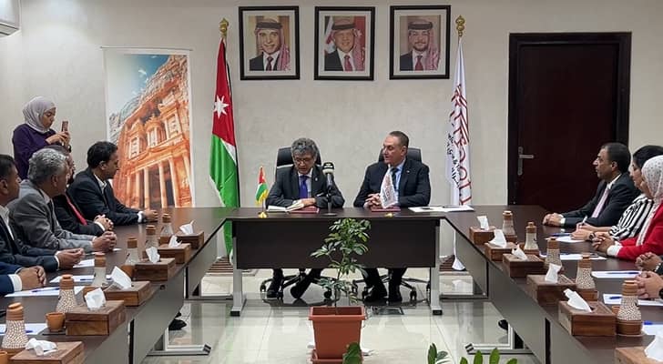 وزير البيئة أيمن عبد الله سليمان، رئيس مجلس المفوضين بإقليم البترا المهندس عدنان السواعير