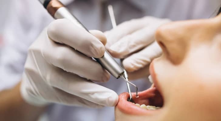 طب أسنان