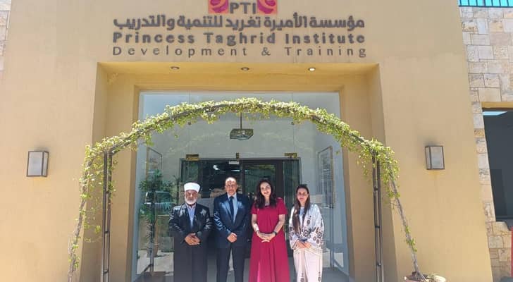 مدير عام الهيئة الهاشمية للمصابين العسكريين يزور مؤسسة الأميرة تغريد للتنمية والتدريب