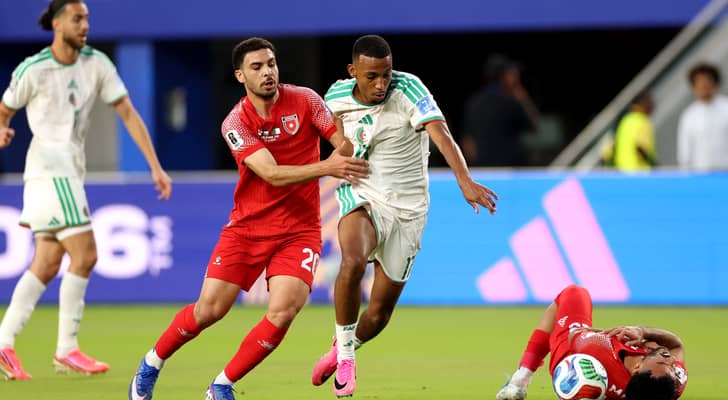 لاعب منتخب النشامى مهند أبو طه