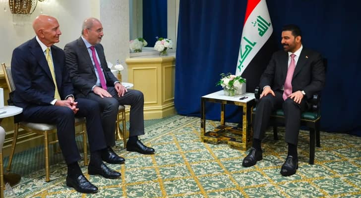 وزير الخارجية ايمن الصفدي ورئيس وزراء العراق علي الزيدي