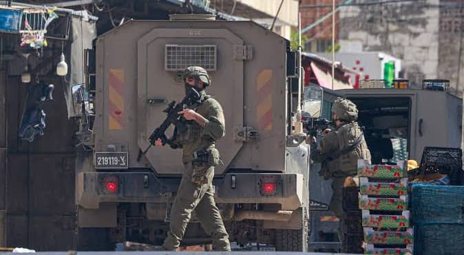 مصادر فلسطينية: استشهاد شابين برصاص الاحتلال في بيت فوريك بزعم محاولة تنفيذ عملية طعن