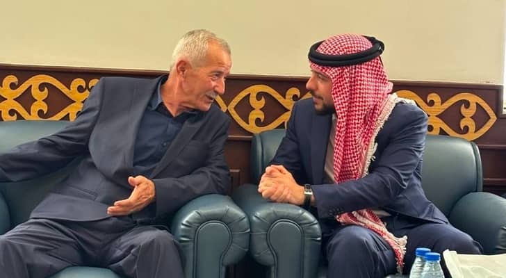 ولي العهد يعزي آل جنكات