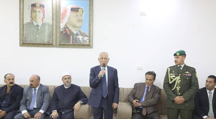 مندوبا عن الملك وولي العهد.. العيسوي يعزي عشيرة العياصرة