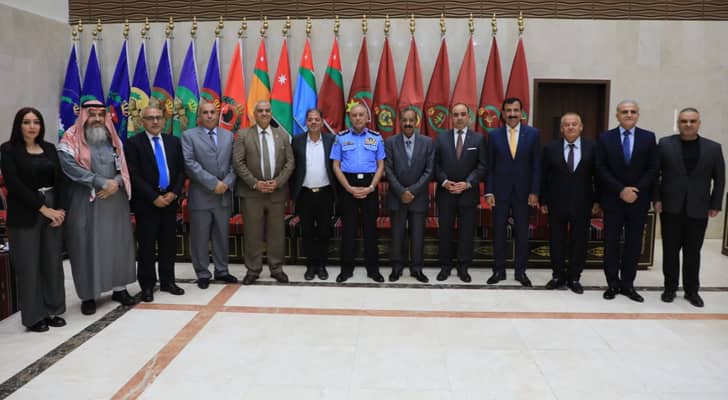 مدير الأمن العام يلتقي هيئة الكرامة والوفاء الشبابية