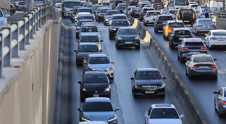 إغلاقات الأحياء في عمان.. شكاوى من حصار المداخل والطرق - فيديو