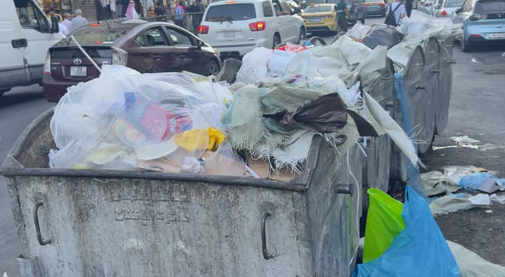 حاويات للنفايات