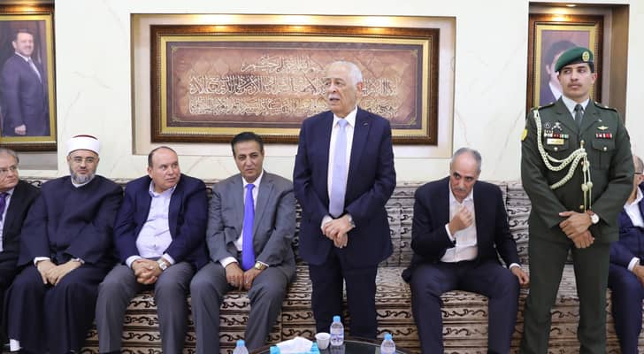 مندوبا عن الملك وولي العهد.. العيسوي يعزي عشيرة الرواشدة
