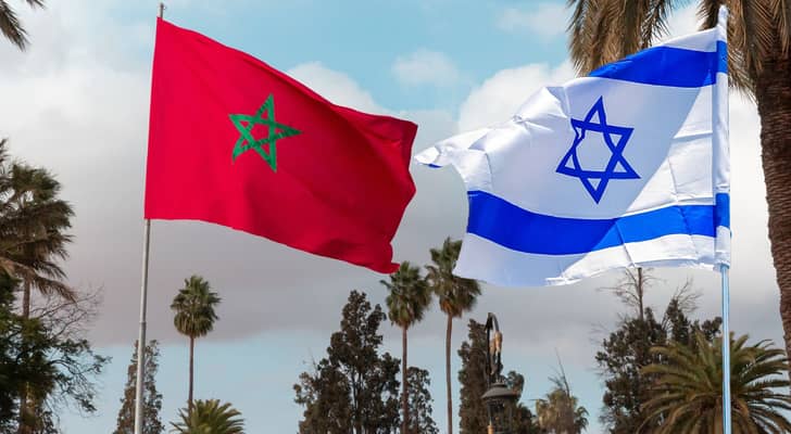 علم الاحتلال وعلم المغرب