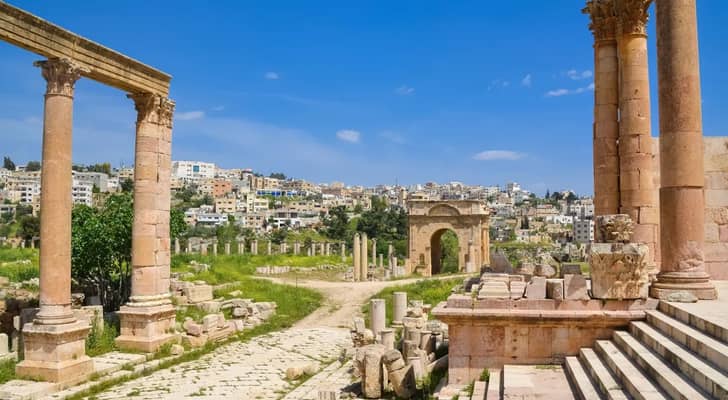 أجواء صيفية الخميس وانخفاض على درجات الحرارة الجمعة والسبت