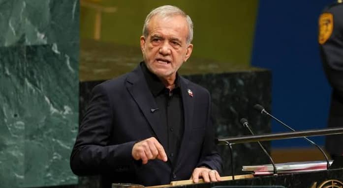 الرئيس الإيراني يعلن الانفتاح على التفتيش النووي والرغبة...